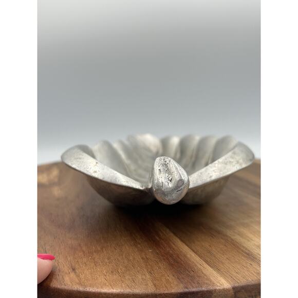 VTG Bruce Fox Pewter Leaf Shaped Catchall Dish Signed Handmade Metal Decor Tray - Picture 7 of 9